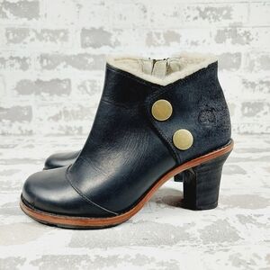 Timberland Black Leather Brown Detail Faux Fur Lined Block Heel Ankle Boots E762